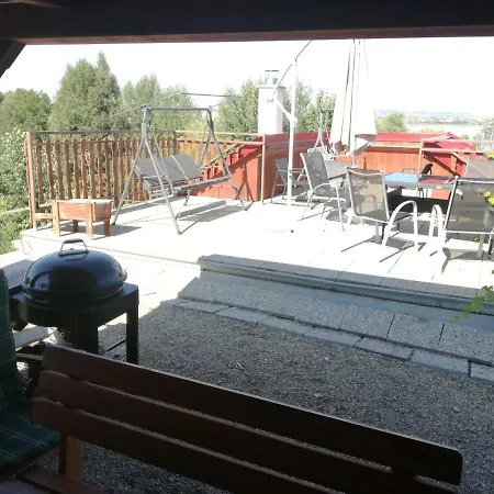 Nad Jezerem 3* Pavlov