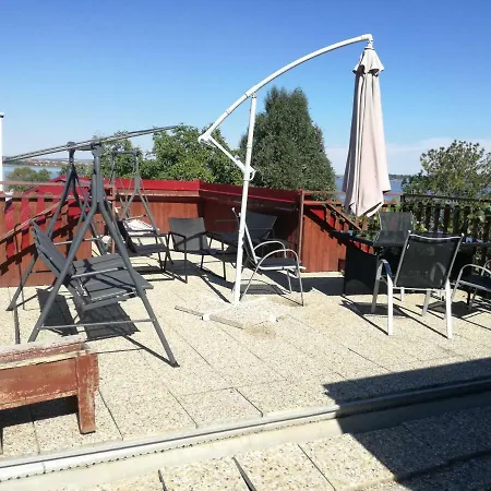 Vendégház Nad Jezerem *