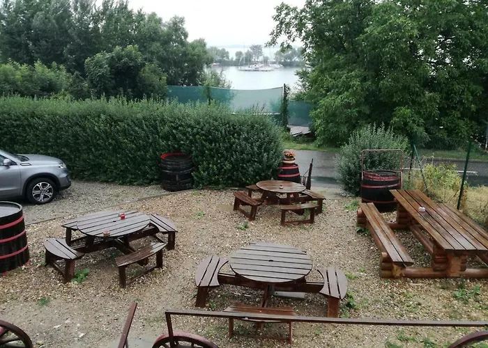 Penzion Nad Jezerem Pavlov