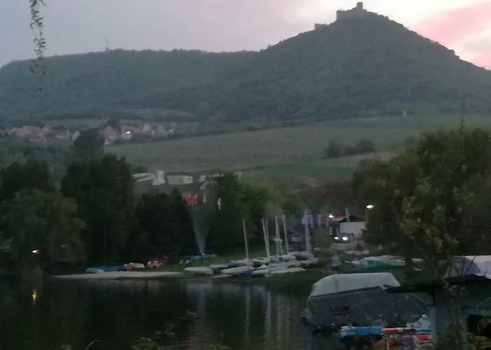 Nad Jezerem Penzion 3*