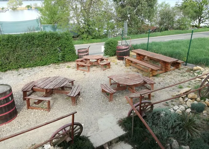 Penzion Nad Jezerem Pavlov