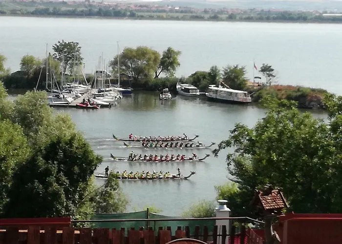 Nad Jezerem Penzion